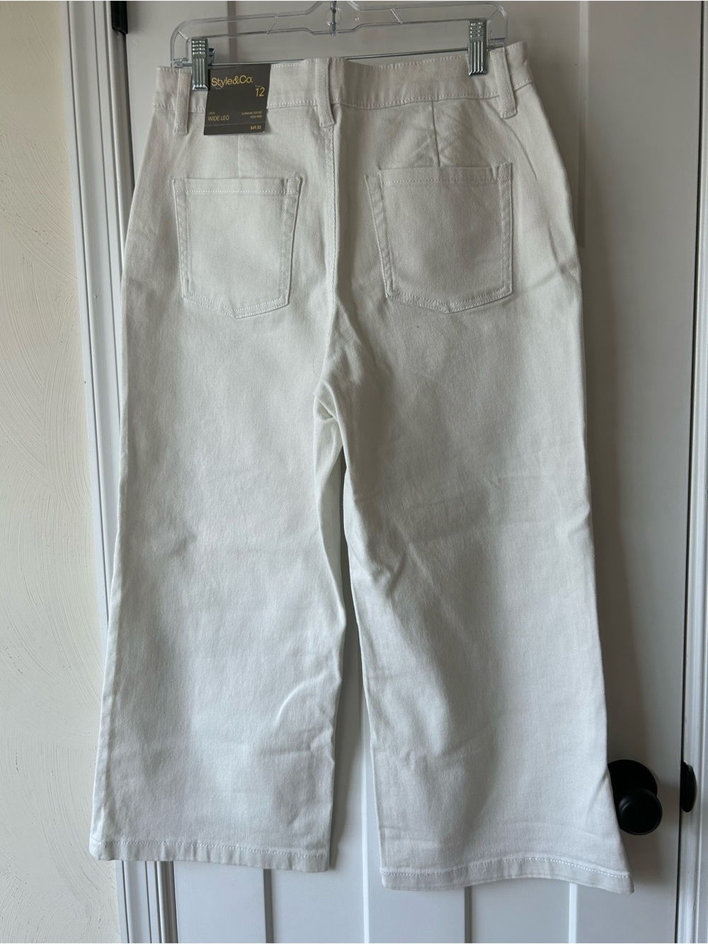 Women’s Size 12 Crop Wide Leg High Rise Jeans in Off-White
